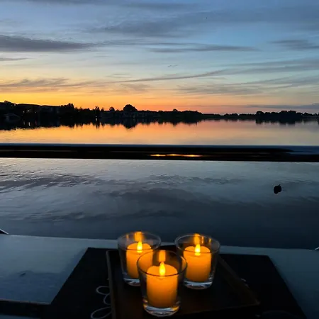 Botel Hausboot Komet Luxus Und Pur Max 6 Pers