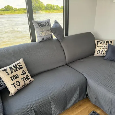 Hausboot Komet Luxus Und Pur Max 5 Pers Bådhotel