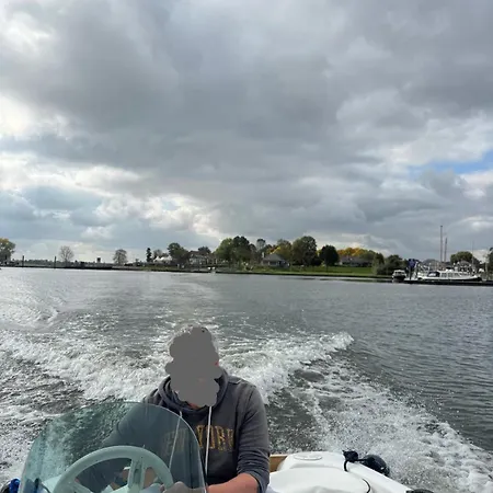 Hausboot Komet Luxus Und Pur Max 5 Pers *