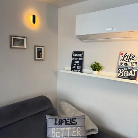 Hausboot Komet Luxus Und Pur Max 5 Pers Maasbommel