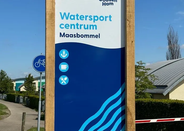 Hausboot Komet Luxus Und Pur Max 5 Pers Båthotell Maasbommel