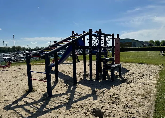 Hausboot Komet Luxus Und Pur Max 5 Pers Maasbommel