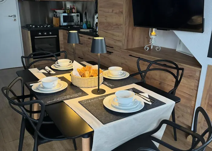 Båthotell Hausboot Komet Luxus Und Pur Max 5 Pers Maasbommel