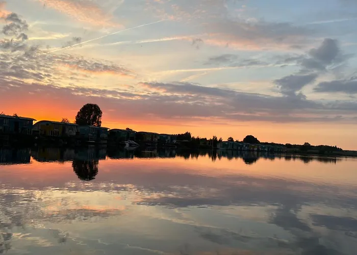 Hausboot Komet Luxus Und Pur Max 5 Pers *