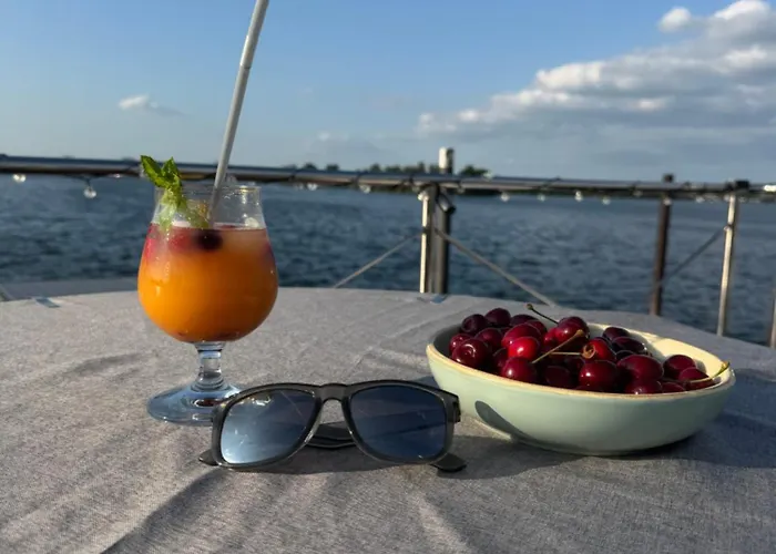 Hausboot Komet Luxus Und Pur Max 5 Pers *