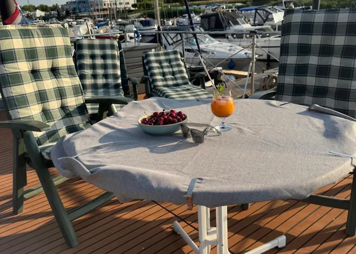 Hausboot Komet Luxus Und Pur Max 5 Pers