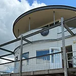 Hausboot Komet Luxus Und Pur Max 5 Pers * Maasbommel