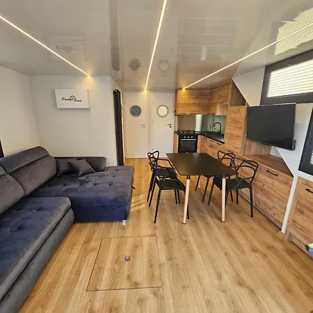 Hausboot Komet Luxus Und Pur Max 5 Pers Båthotell *