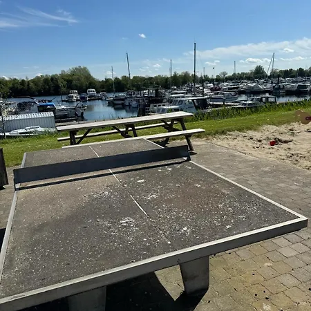Båthotell Hausboot Komet Luxus Und Pur Max 5 Pers *